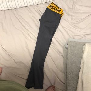 Grey gym shark leggings